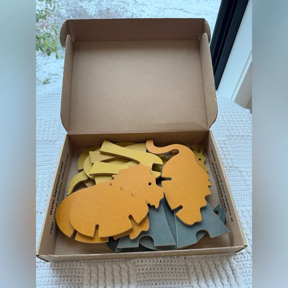 Topozoo Safari Custom Creature Play Set